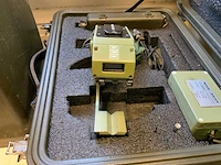 Wild heerbrugg t2 theodoliet landmeters uitrustings set - afbeelding 16 van  27