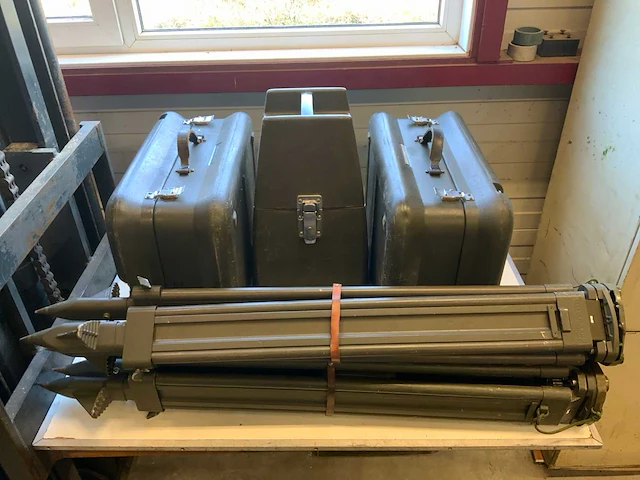 Wild heerbrugg t2 theodoliet landmeters uitrustings set - afbeelding 20 van  27