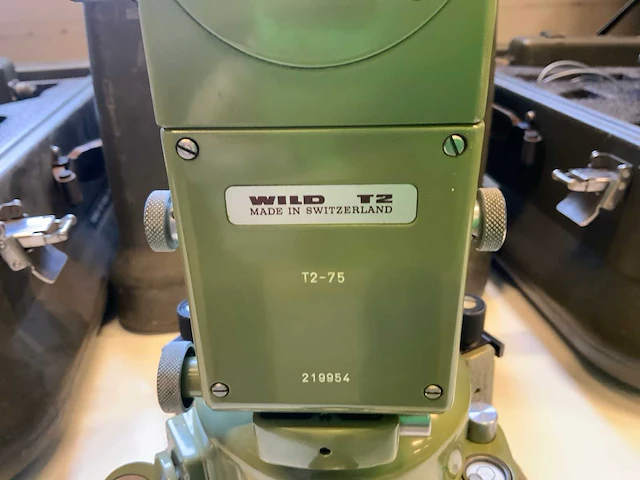 Wild heerbrugg t2 theodoliet landmeters uitrustings set - afbeelding 24 van  27