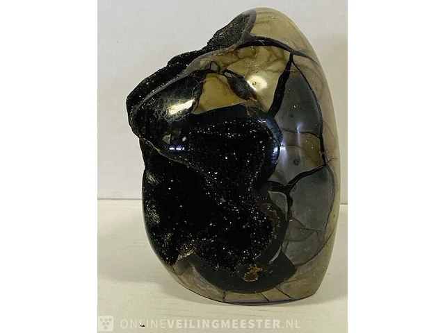 Wilde septarie geode geel/bruin - afbeelding 6 van  7