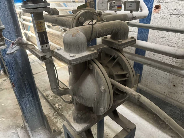 Wilden xps830 pneumatische membraan pomp - afbeelding 1 van  7