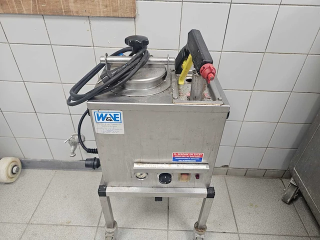Willemse en van engelen - rvs geleispuitmachine - afbeelding 1 van  5