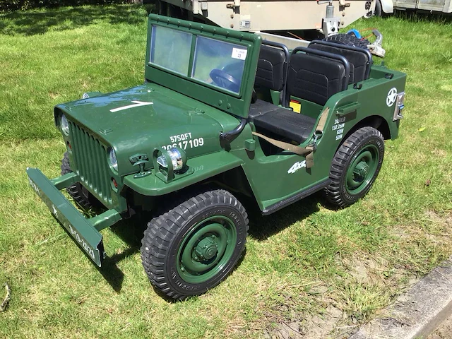 Willys mb jeep elektrische speelgoed auto - afbeelding 1 van  9