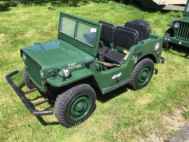 Willys mb jeep elektrische speelgoed auto - afbeelding 1 van  11