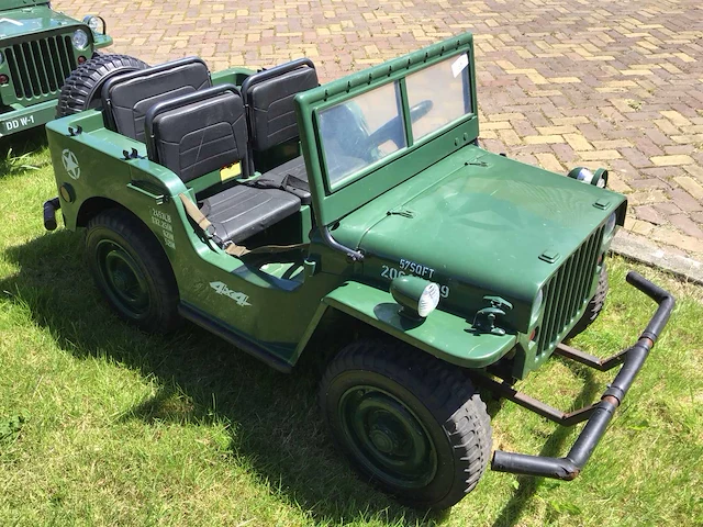 Willys mb jeep elektrische speelgoed auto - afbeelding 7 van  11