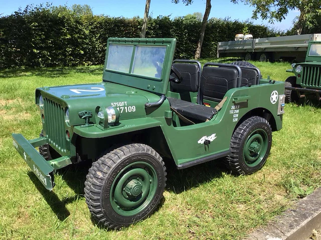 Willys mb jeep elektrische speelgoed auto - afbeelding 1 van  9