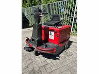 Wilms ks 1100 met opvangbak en elektrische starter - veeg/zuigmachine - afbeelding 6 van  13