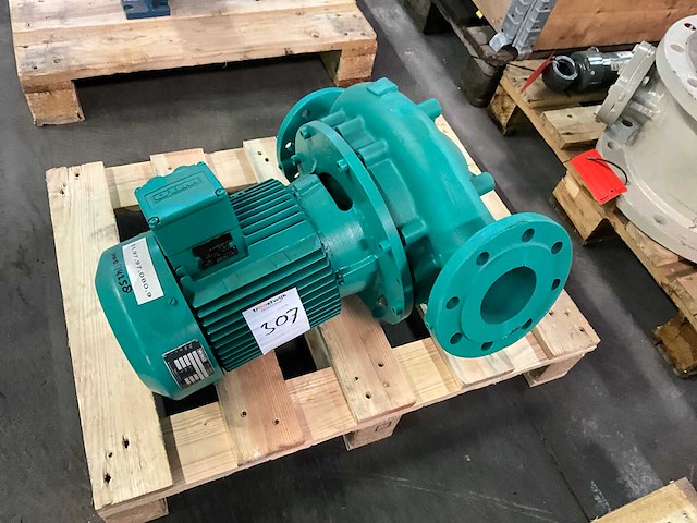 Wilo ipn80/224-4/4 inline centrifugaalpomp - afbeelding 1 van  6