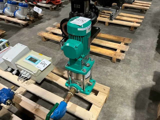 Wilo mvi102-1/16/e/3-400-50-2 pompunit - afbeelding 1 van  6