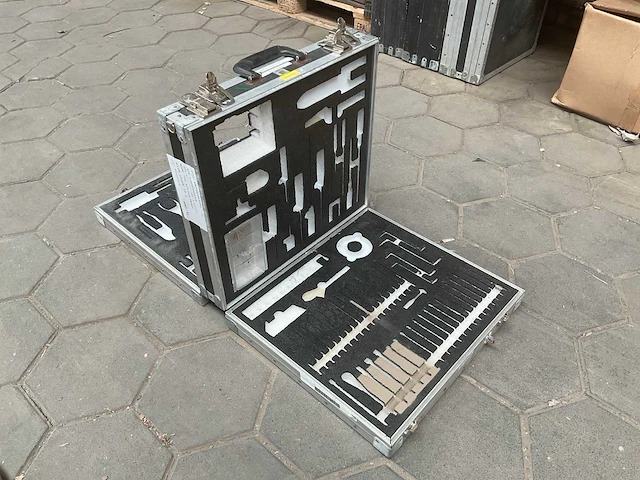 Wilson case gereedschapskoffer - afbeelding 1 van  8