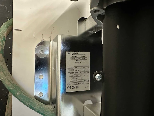 Wiltec - 2300*2900mm - spuitwand met railsysteem en pompen - afbeelding 4 van  15