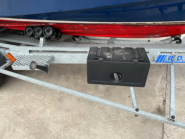 Windy dc28 sloep met 3-assig boottrailer - afbeelding 18 van  51