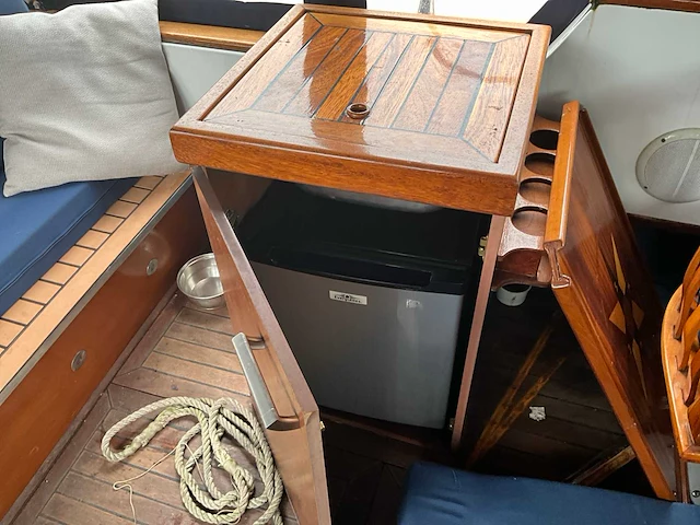Windy dc28 sloep met 3-assig boottrailer - afbeelding 40 van  51