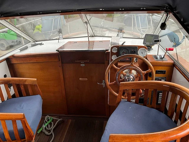 Windy dc28 sloep met 3-assig boottrailer - afbeelding 44 van  51