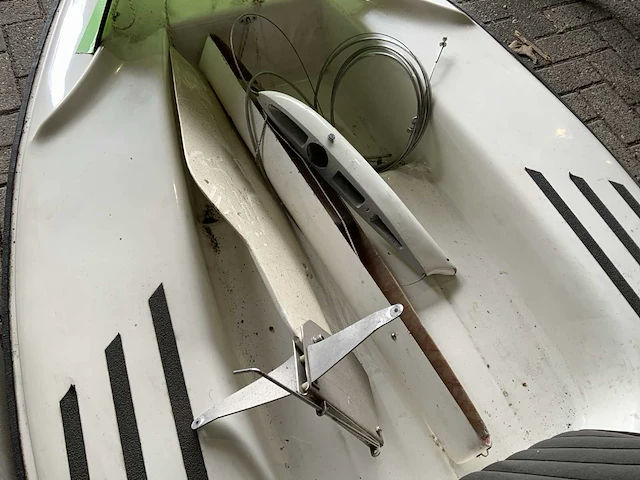 Wingsailer zeilboot - afbeelding 10 van  11