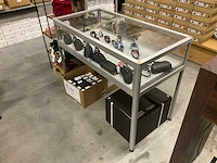 Winkel display - afbeelding 2 van  2