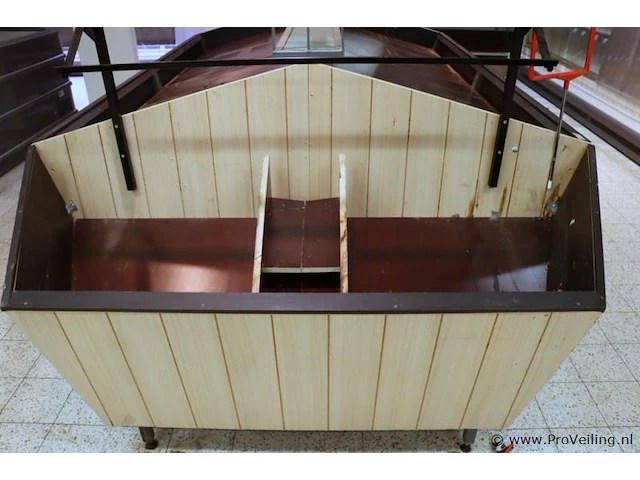 Winkel-display/houten groenten & fruit stand - 320x190x40cm - afbeelding 2 van  4
