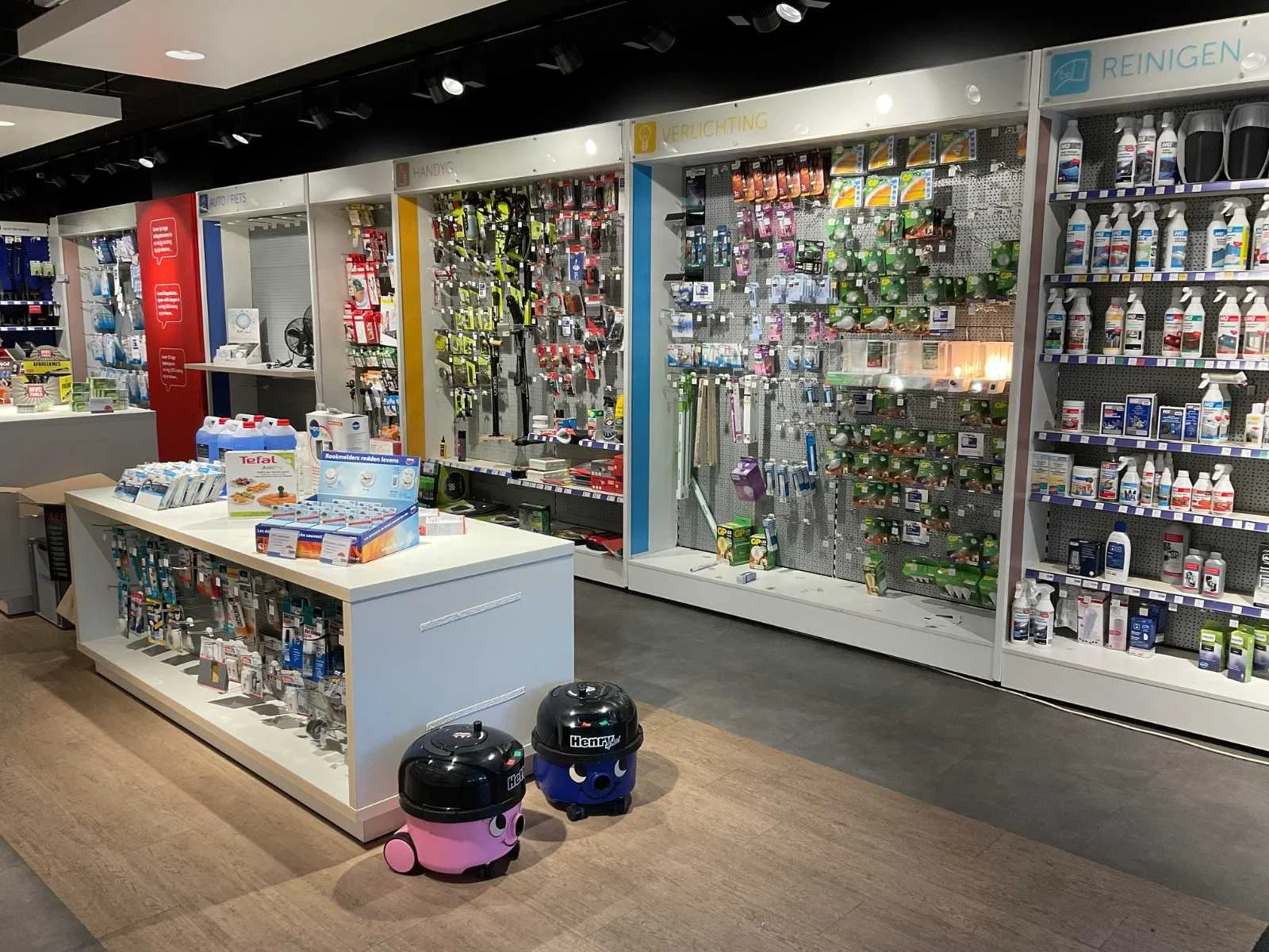 Winkel in huishoudelijke accessoires, reiniging en onderdelen uit faillissement