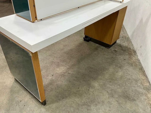 Winkel meubel met wasbak - afbeelding 7 van  7