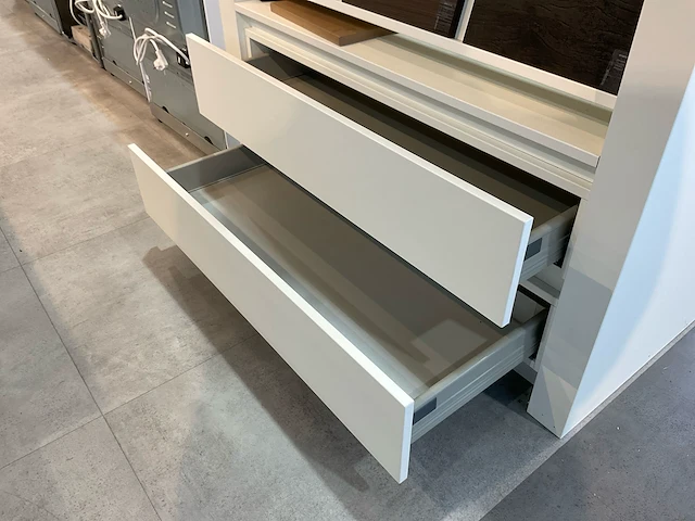 Winkel meubilair / display / stalenkast (2x) - afbeelding 7 van  12