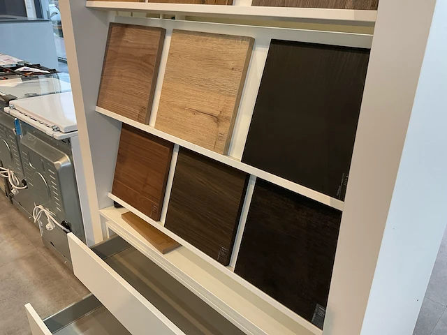 Winkel meubilair / display / stalenkast (2x) - afbeelding 8 van  12