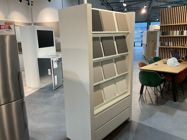 Winkel meubilair / display / stalenkast (2x) - afbeelding 8 van  13