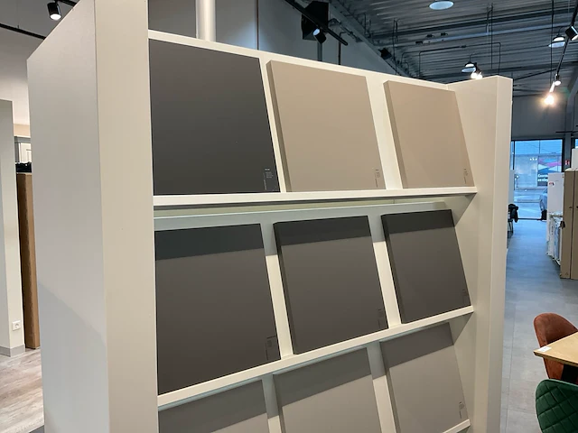Winkel meubilair / display / stalenkast (2x) - afbeelding 10 van  13