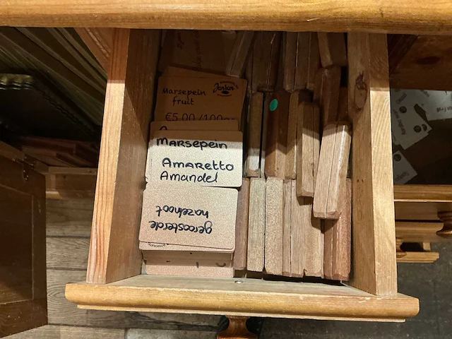 Winkel meubilair - afbeelding 13 van  26