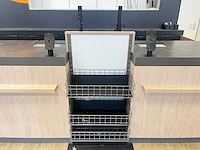 Winkel toonbank met achterwand - afbeelding 9 van  17