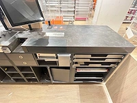 Winkel toonbank met achterwand - afbeelding 2 van  15
