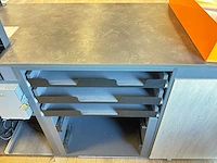 Winkel toonbank met achterwand - afbeelding 3 van  15