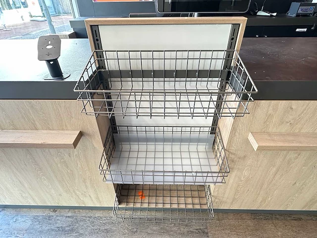 Winkel toonbank met achterwand - afbeelding 11 van  14