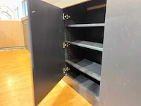 Winkel toonbank met achterwand - afbeelding 2 van  11
