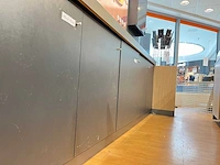 Winkel toonbank met achterwand - afbeelding 11 van  11