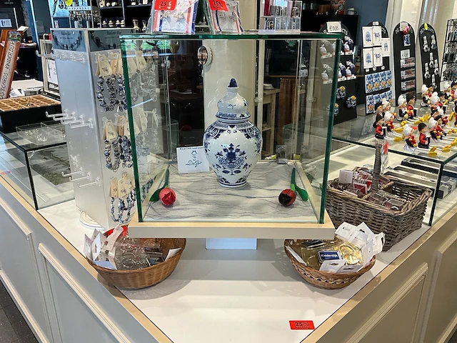 Winkel toonbank met glasopbouw - afbeelding 2 van  11