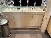 Winkel toonbank met glasopbouw - afbeelding 8 van  11