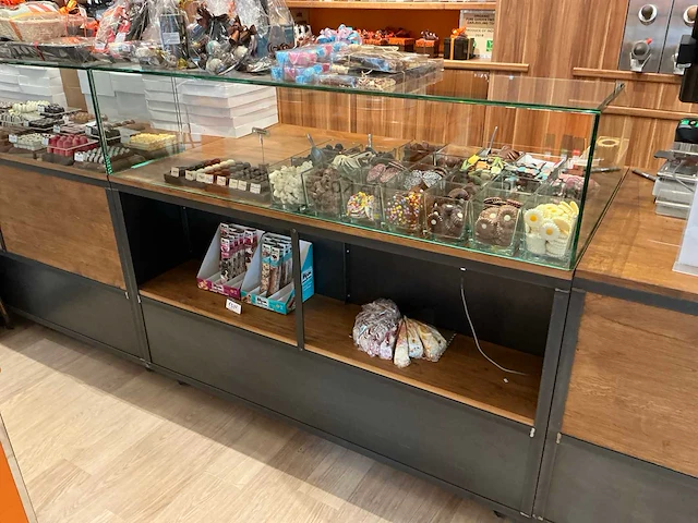 Winkel toonbank - afbeelding 20 van  22