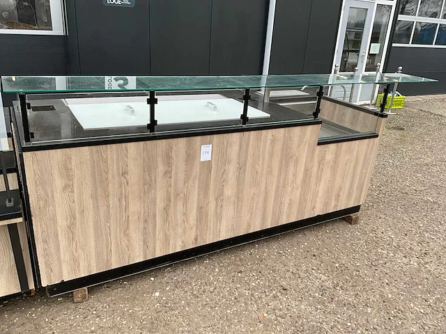 Winkel toonbank - afbeelding 11 van  14