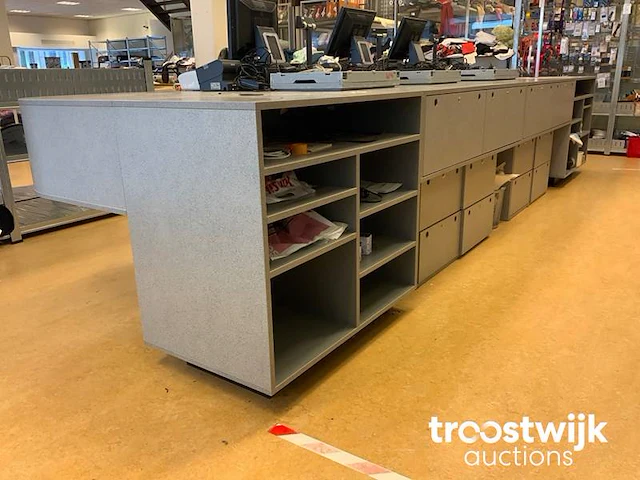 Winkelbalie / snijtafel - 500cm. (c) - afbeelding 2 van  8