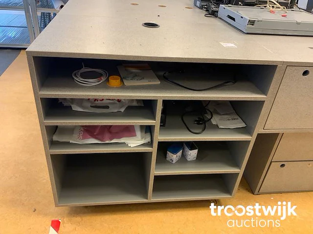 Winkelbalie / snijtafel - 500cm. (c) - afbeelding 5 van  8