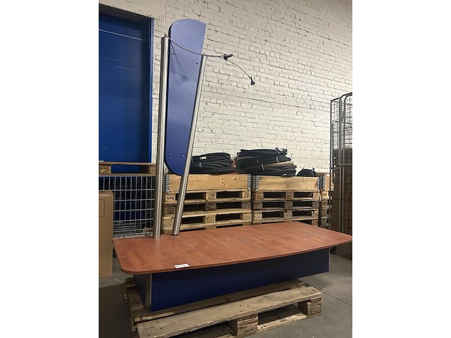 Winkeldisplay voor fietsen met verlichting - afbeelding 1 van  6