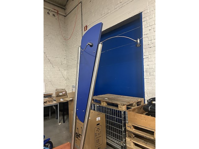 Winkeldisplay voor fietsen met verlichting - afbeelding 2 van  6