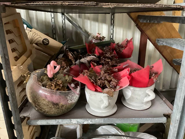 Winkelinventaris bloemenzaak - afbeelding 16 van  21