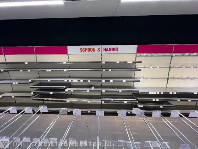 Winkelinventaris en voorraad big bazar locatie 1860, oude nering 3 in drachten - afbeelding 3 van  91