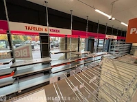 Winkelinventaris en voorraad big bazar locatie 1860, oude nering 3 in drachten - afbeelding 22 van  91
