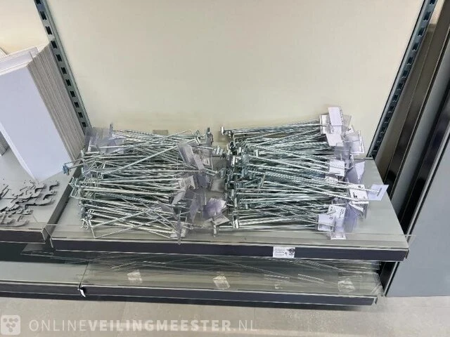 Winkelinventaris en voorraad big bazar locatie 1860, oude nering 3 in drachten - afbeelding 28 van  91