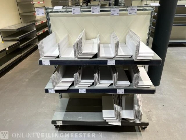 Winkelinventaris en voorraad big bazar locatie 1860, oude nering 3 in drachten - afbeelding 39 van  91