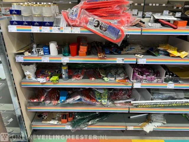 Winkelinventaris en voorraad big bazar locatie 1860, oude nering 3 in drachten - afbeelding 43 van  91