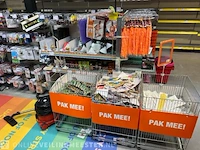 Winkelinventaris en voorraad big bazar locatie 1860, oude nering 3 in drachten - afbeelding 51 van  91