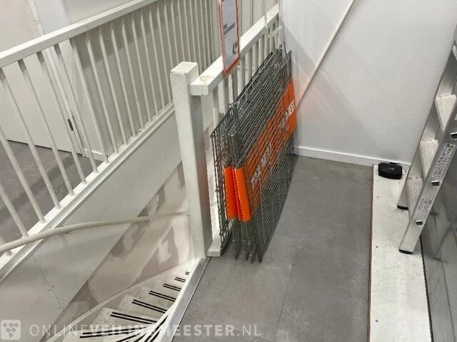 Winkelinventaris en voorraad big bazar locatie 1860, oude nering 3 in drachten - afbeelding 71 van  91